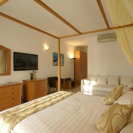 Dionysos Luxury Mykonos Hotel Ornos (Mykonos)